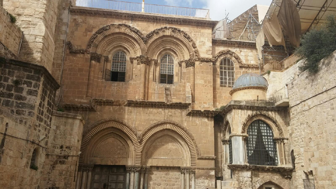 كنيسة القيامة مغلقة حتى يتراجع الاحتلال عن إجراءاته